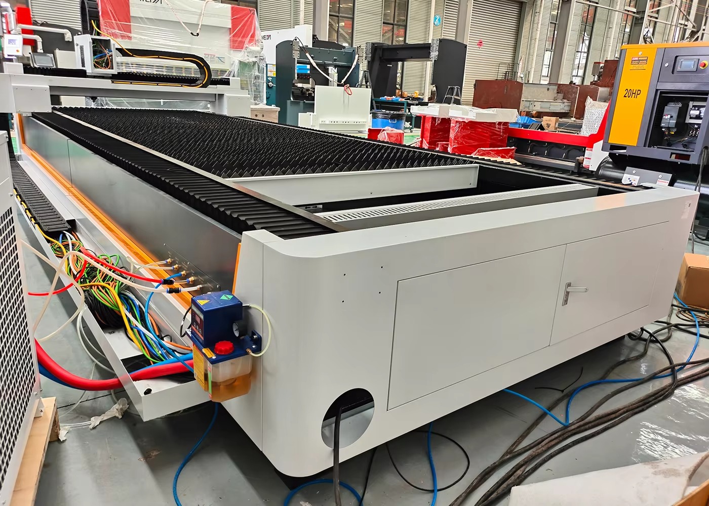 고품질 6kW 산업용 CNC 파이버 레이저 금속 재료  - Industrial Fiber Laser Cutting Machine 리뷰 및 가격