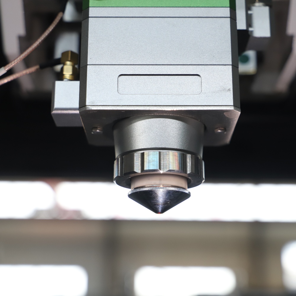 산업용 금속판 스테인리스강 탄소강 절단 CNC 시스템용 - Industrial Fiber Laser Cutting Machine 리뷰 및 가격