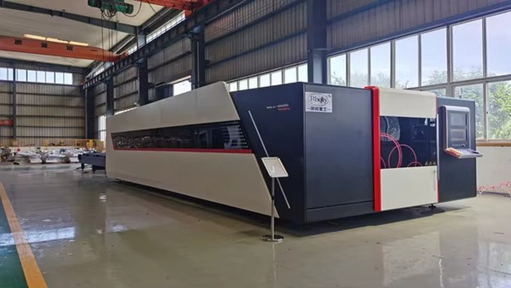 완전 밀폐형 CNC 파이버 레이저 절단기(산업용, 고정 - Industrial Use Of Laser 리뷰 및 가격
